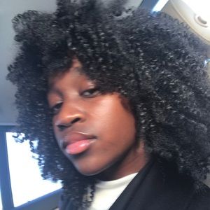 Meet your Posher, Chanelle